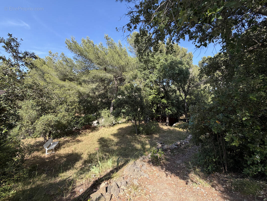 Terrain à SIX-FOURS-LES-PLAGES