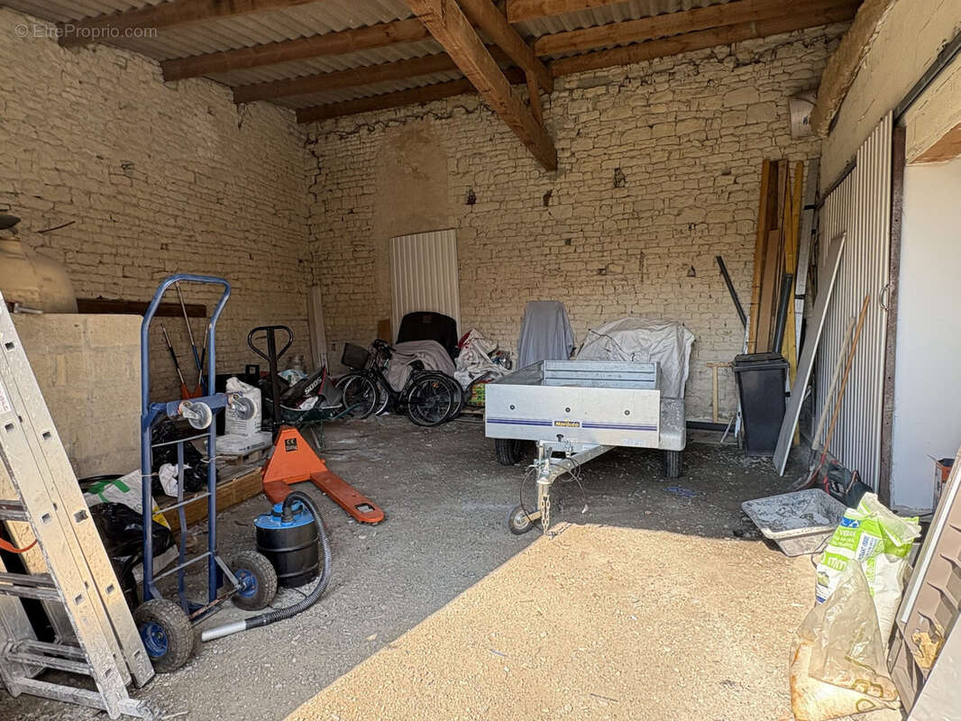 Maison à SAINT-JEAN-DE-LIVERSAY