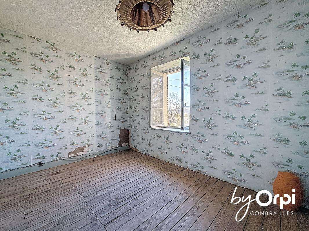 Maison à SAINT-ELOY-LES-MINES