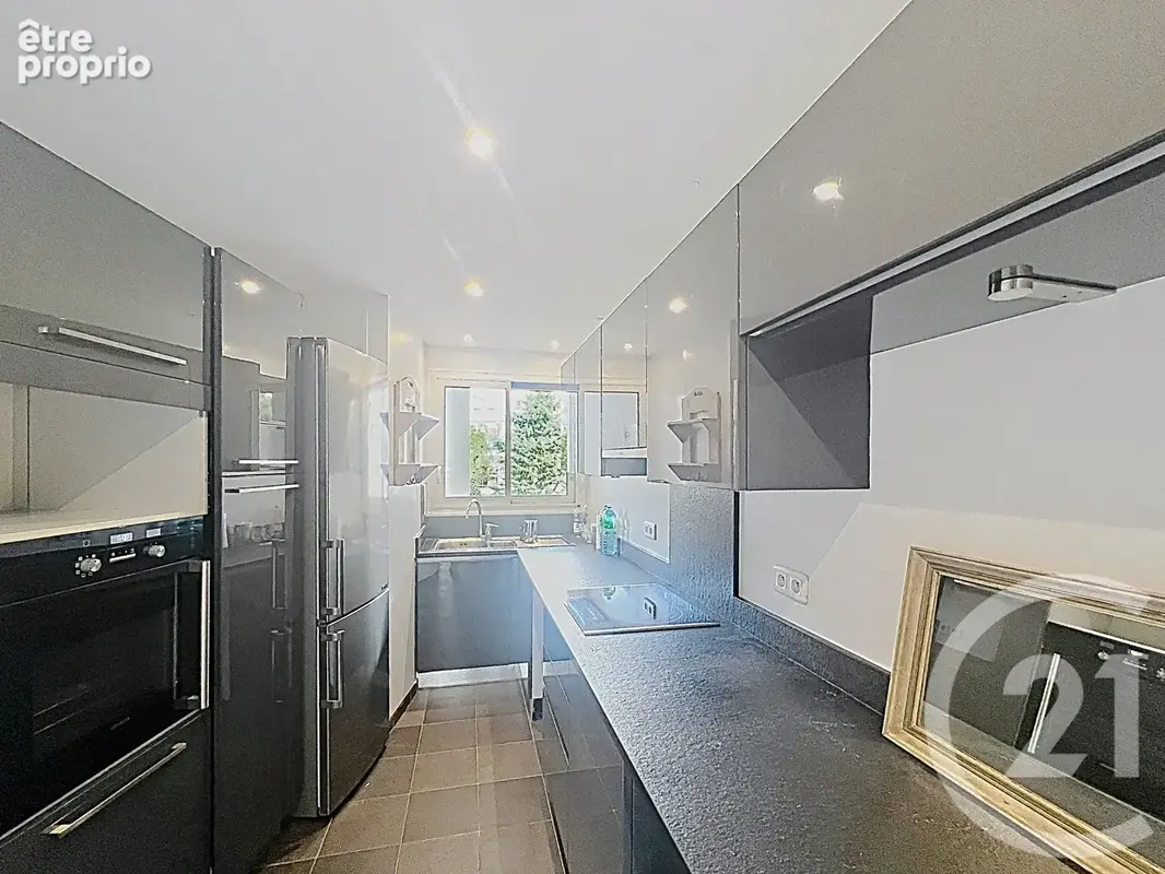 Appartement 3 pièces 80 m² à vendre à Saint-Cloud (92210) - photo 17