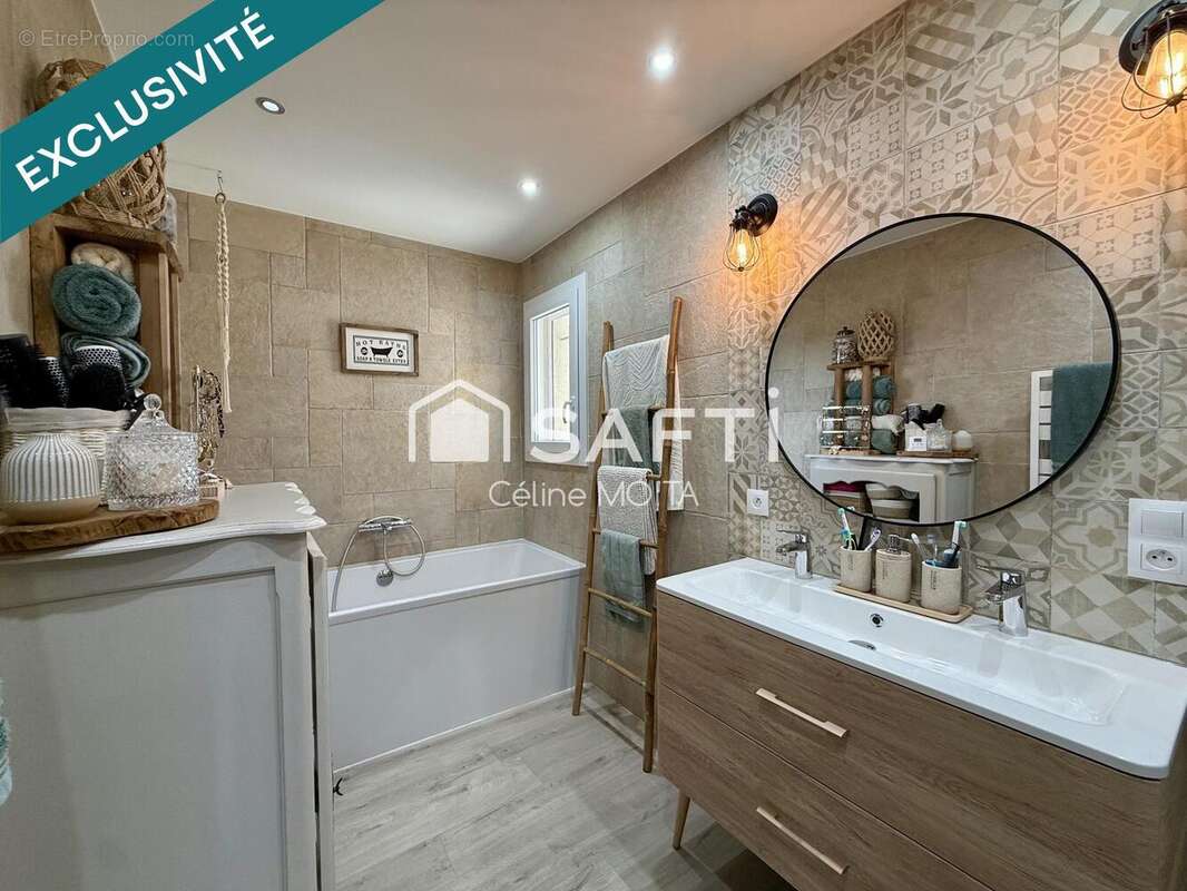 Maison 118 m² à Oytier-Saint-Oblas  - photo 6