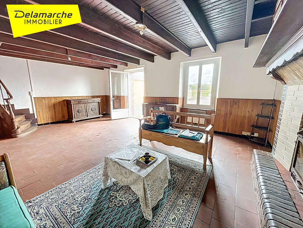 Maison à SAINT-SAUVEUR-LENDELIN