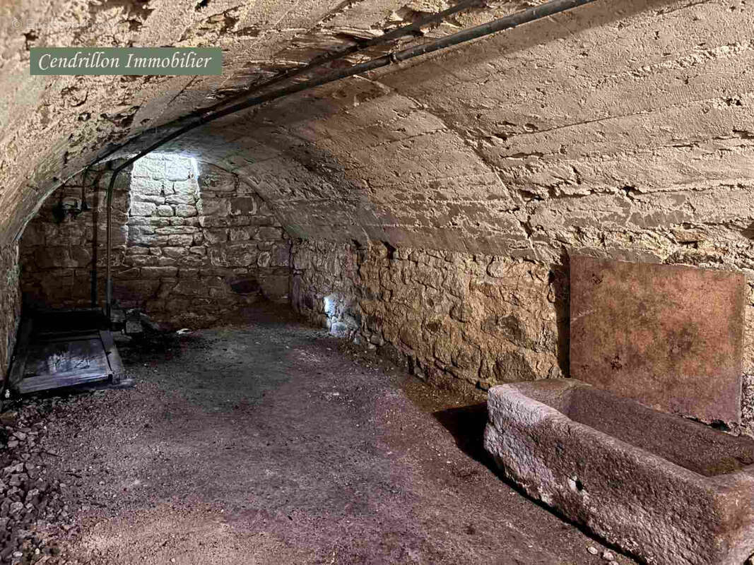 Maison en pierres 120m2, dépendances, grange et terrains, typique du bien Creusois idéal, situé dans le Parc N - photo 15