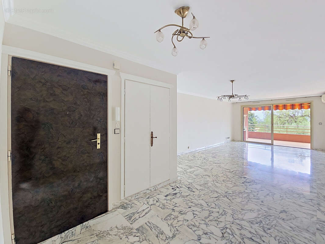 Appartement à VENCE