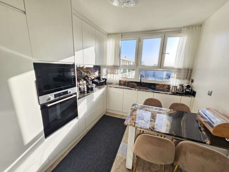 Appartement à SAINT-MICHEL-SUR-ORGE