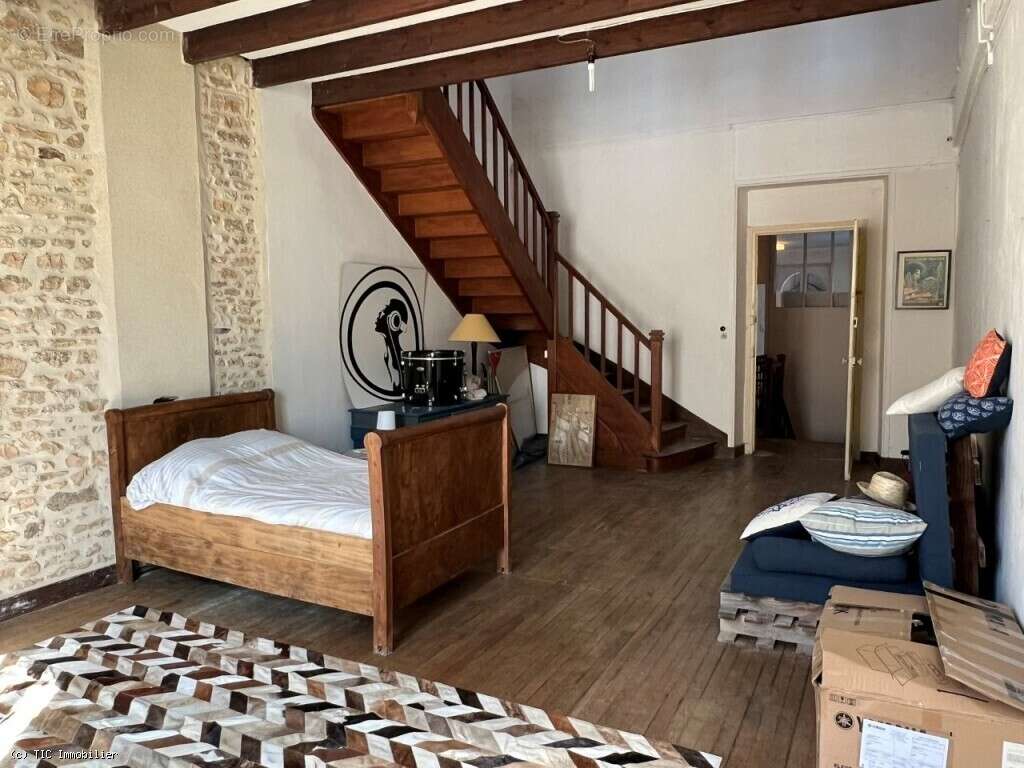Maison à RUFFEC