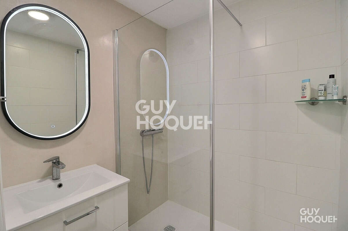 Appartement à LATTES