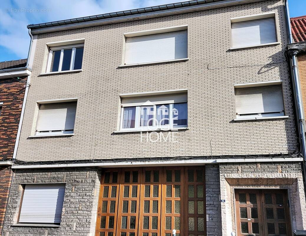 Façade - Appartement à HENIN-BEAUMONT