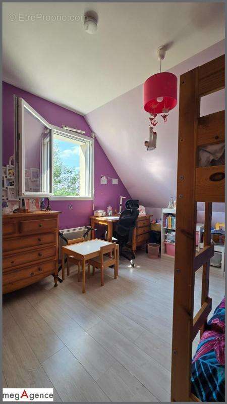 Maison 91m², 5 pièces sur 1185 m² de terrain clos - photo 8