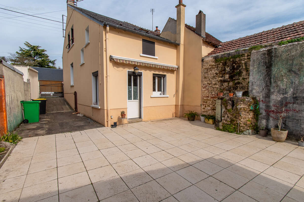 Maison à GRACAY