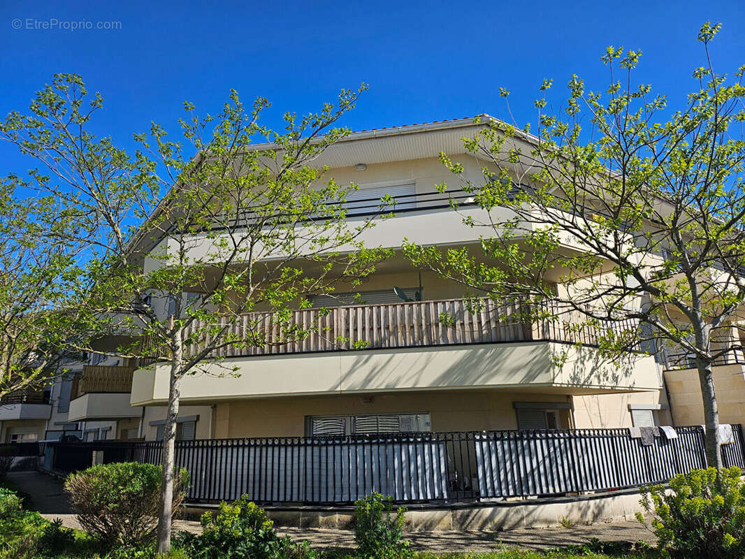 Appartement à VILLENAVE-D'ORNON
