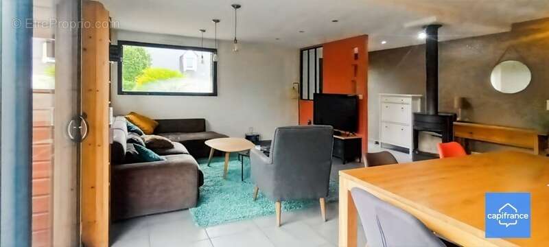 Maison à L&#039;HUISSERIE