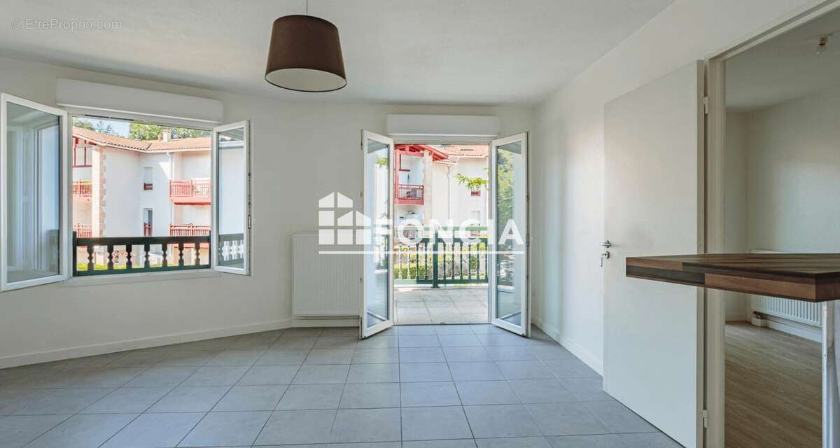 Appartement à BASSUSSARRY