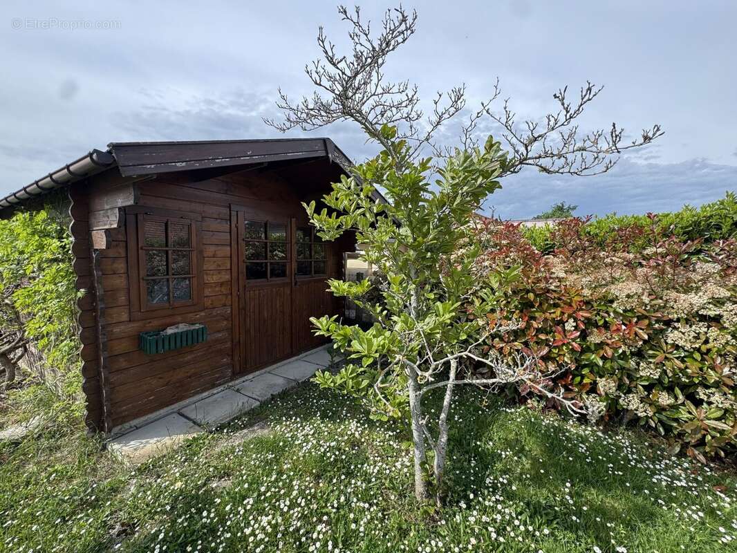 Maison à MONTLUCON