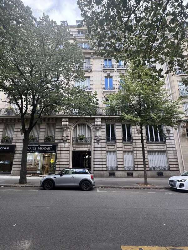 Paris 16e – auteuil / avenue mozart – chambre de bonne – dernier étage - photo 10