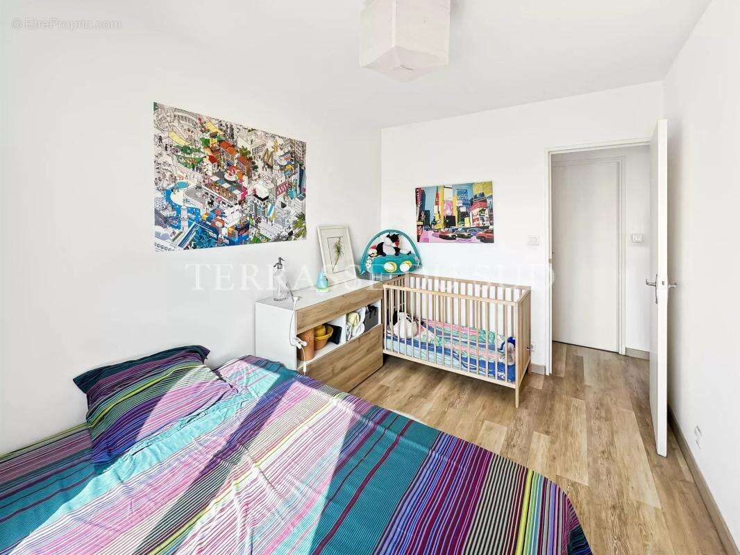 Appartement à MARSEILLE-3E