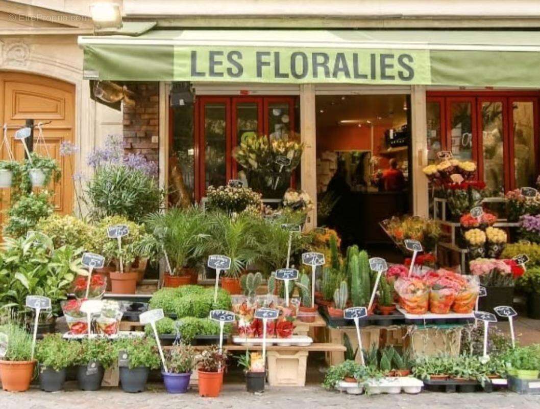 Appartement à PARIS-7E