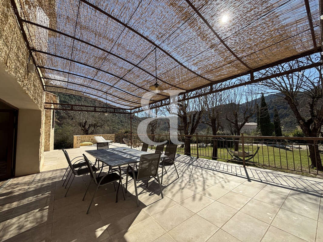 Maison à VAISON-LA-ROMAINE