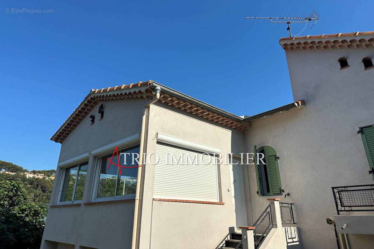 Appartement 140 m² à Cagnes-Sur-Mer  - photo 4