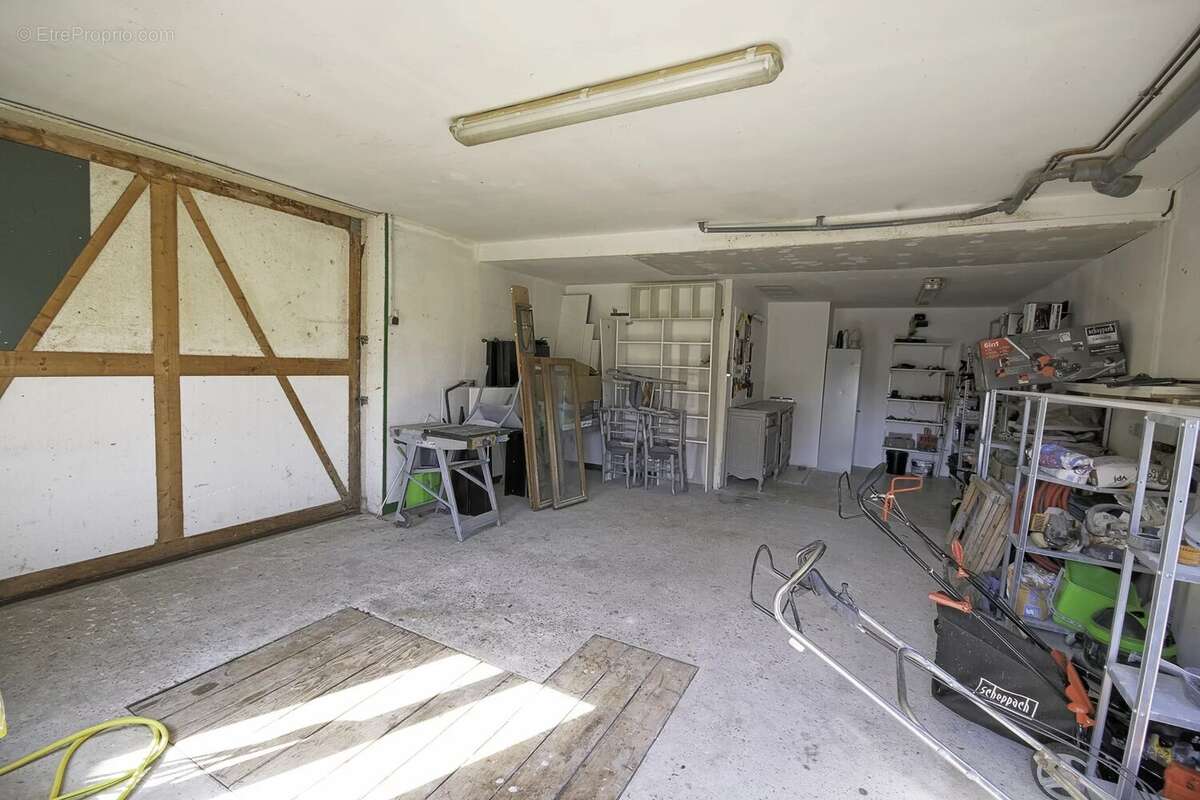 MOULINS EN BESSIN - Ensemble immobilier (maison & dépendance) - photo 17