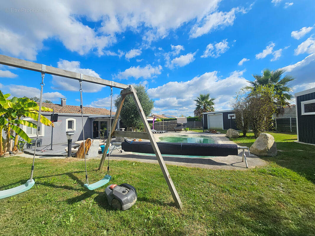 Maison à CAUDECOSTE