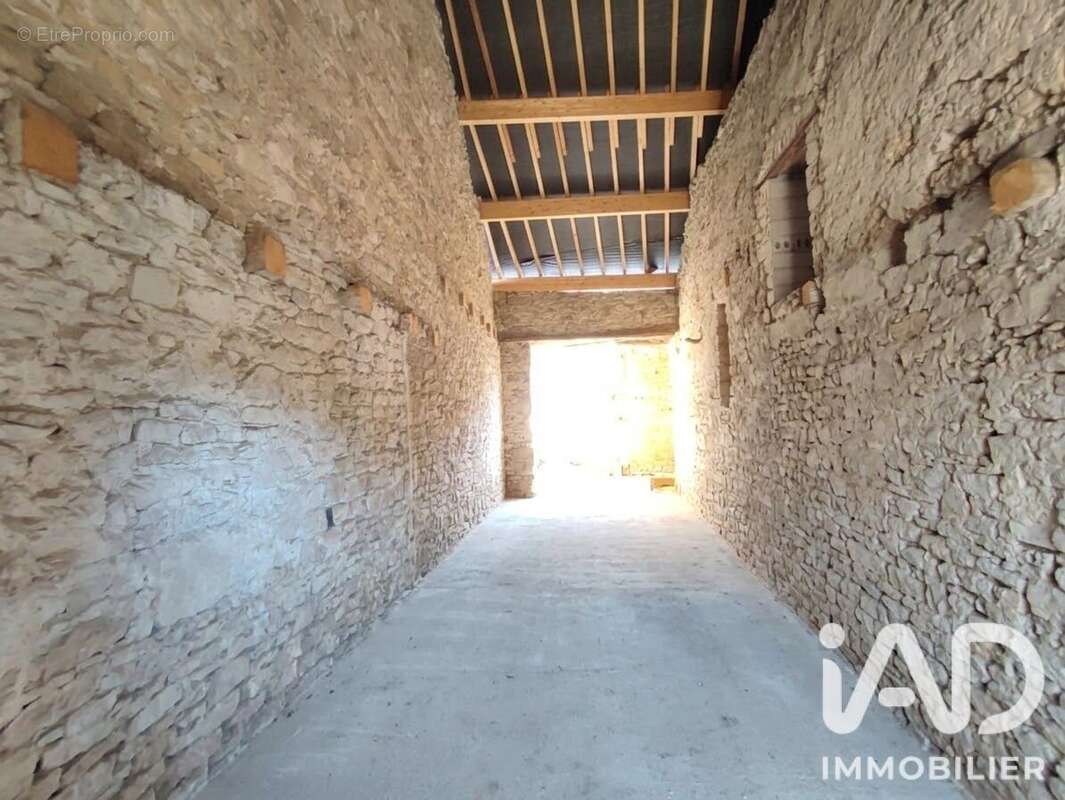 Maison 110 m² à Virieu-Le-Grand  - photo 5