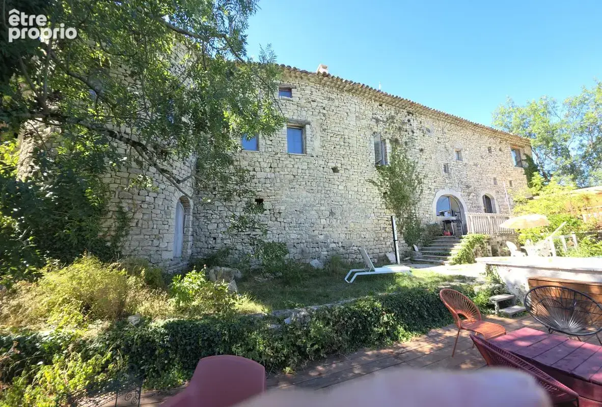 Splendide petite bastide en pierre - photo 1