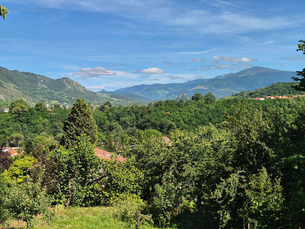 Foix.Maison T 5 de 145 m2 plain pied avec terrain de 801 m² - photo 4