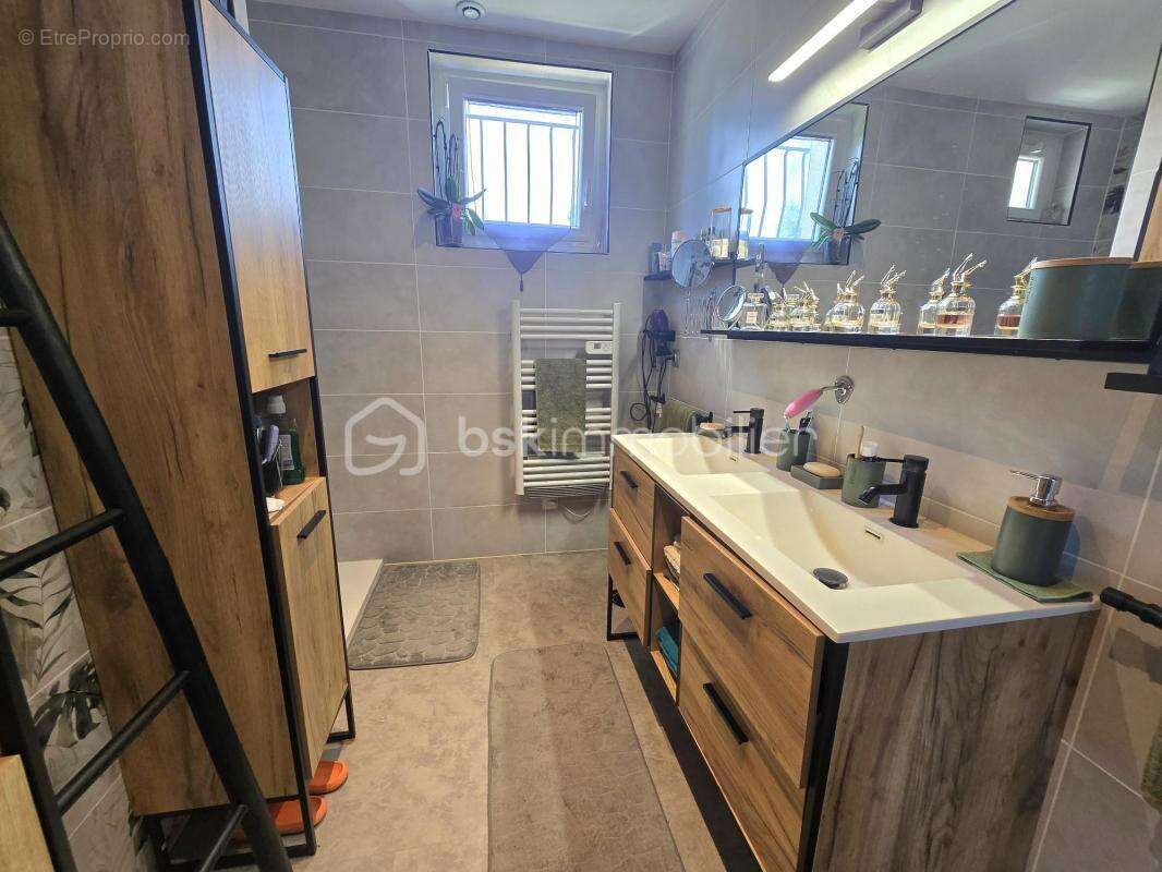 Maison rénovée 5 pièces – 125 m² – Lotissement calme à Randan - photo 5