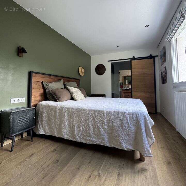 Maison 136 m² à Bouray-Sur-Juine  - photo 7