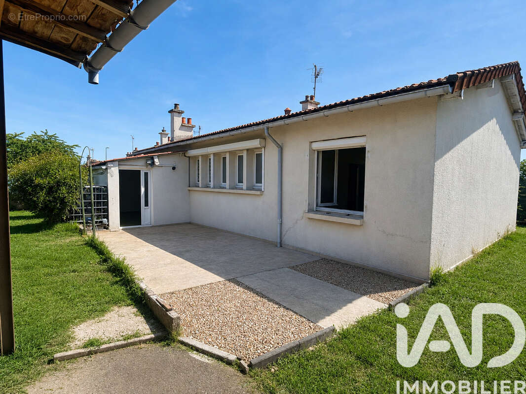 Photo 2 - Maison à SMARVES