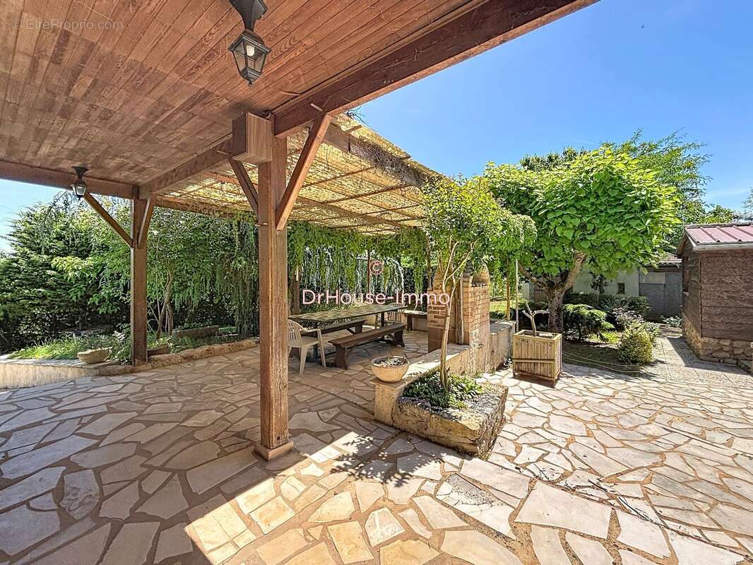 Maison 126 m² à Montayral  - photo 19