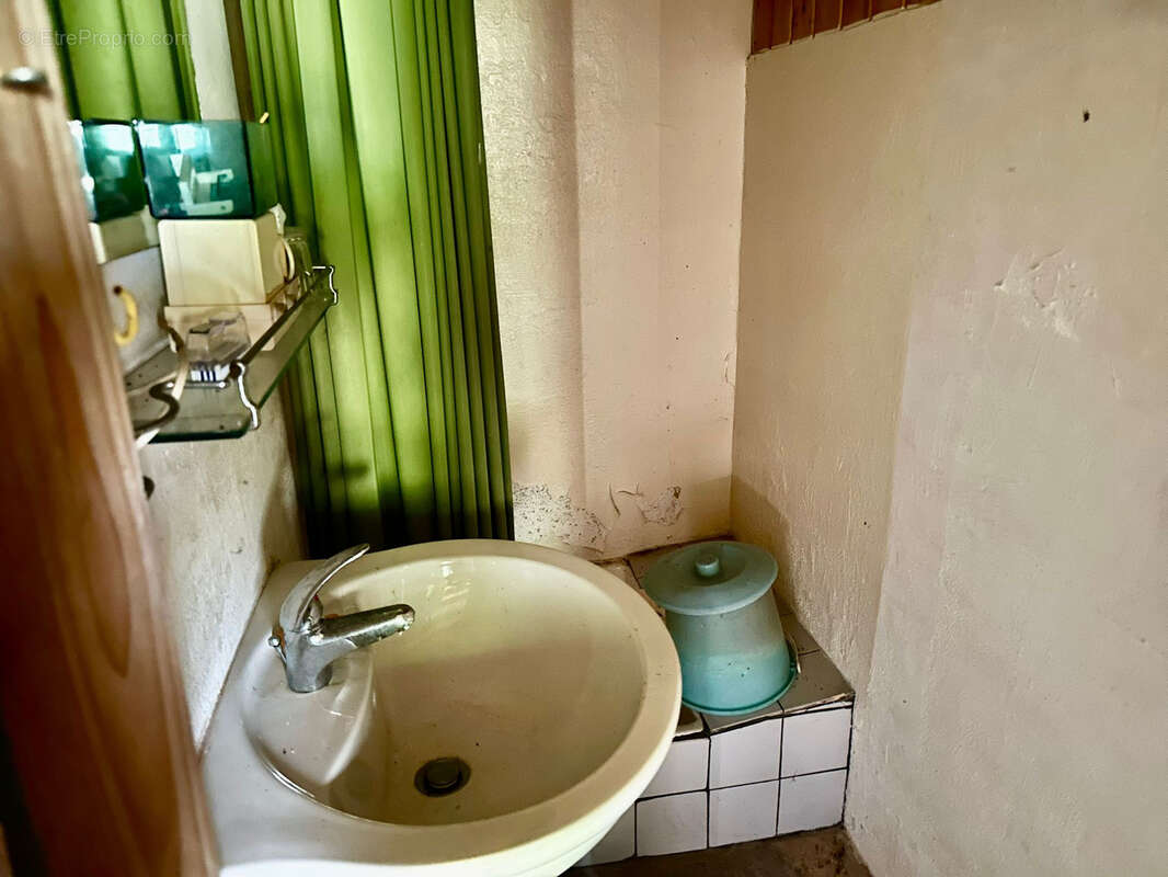 Maison à GRANGES-LE-BOURG