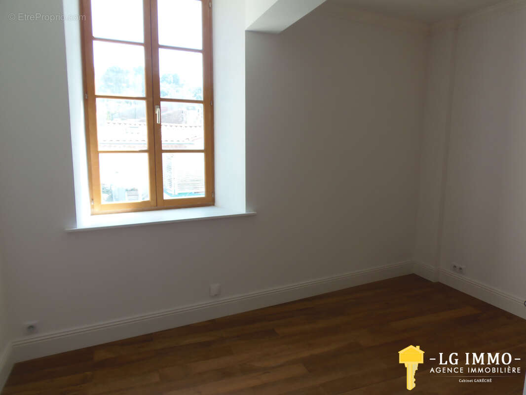 Appartement à MORTAGNE-SUR-GIRONDE