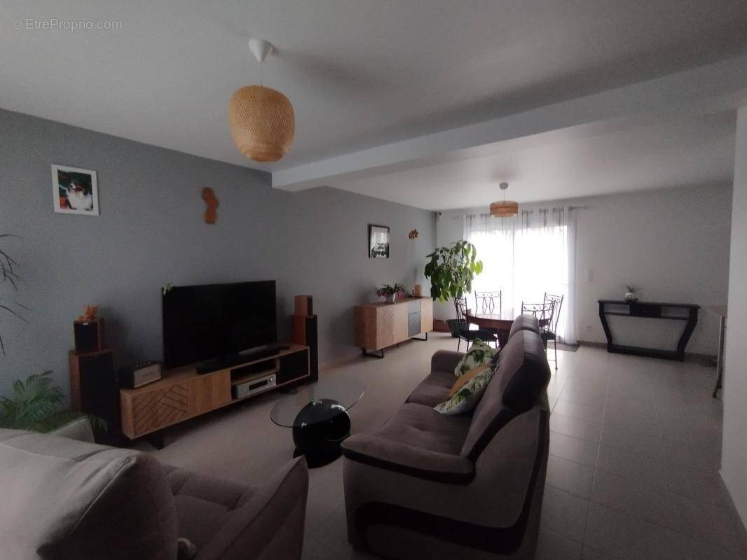 Maison à LE TOUR-DU-PARC