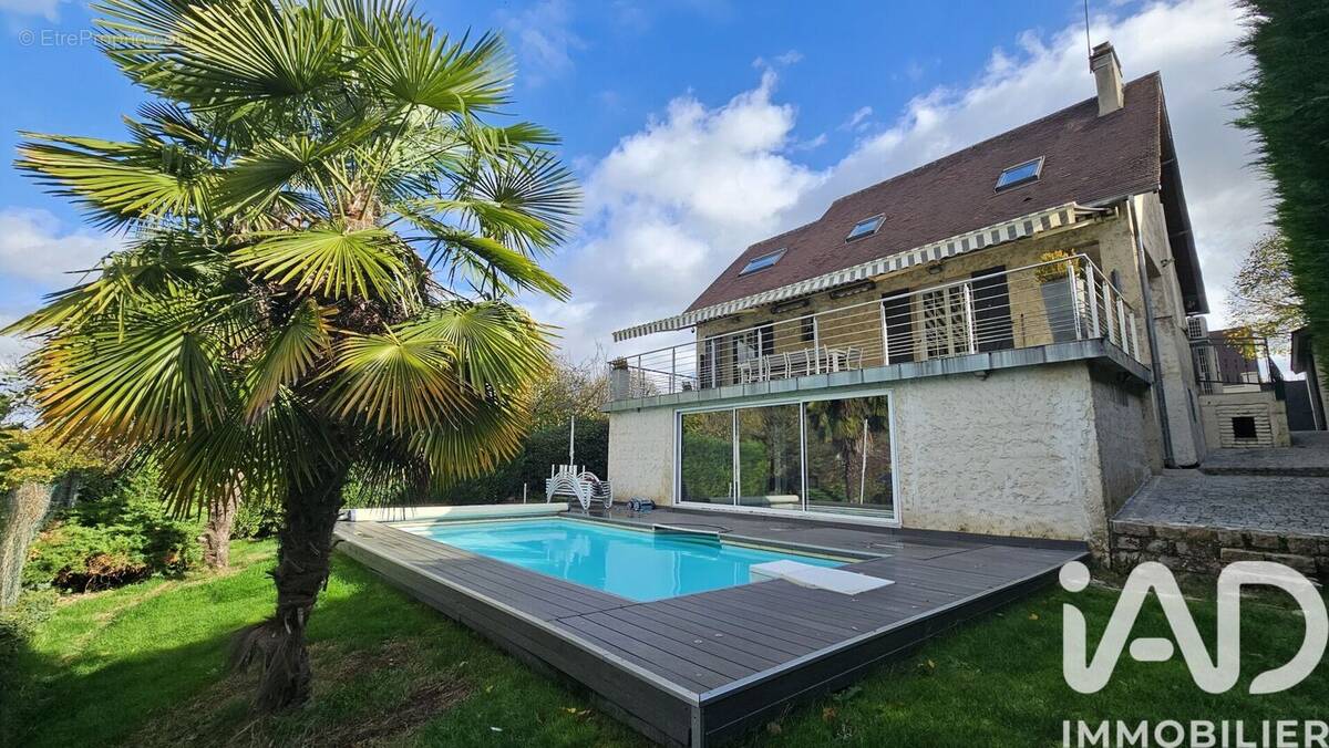 Photo 1 - Maison à MORAINVILLIERS