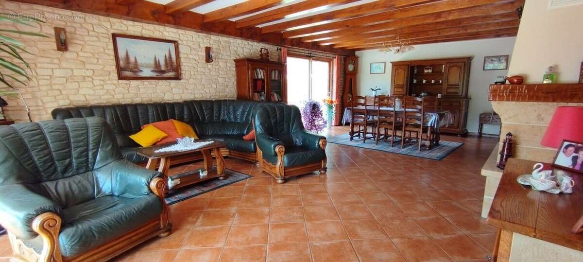 Maison à LISSAC-ET-MOURET