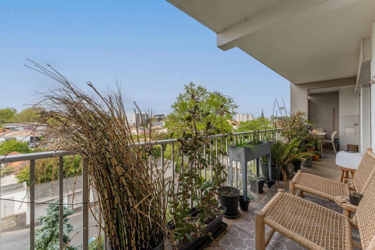 Appartement à BORDEAUX