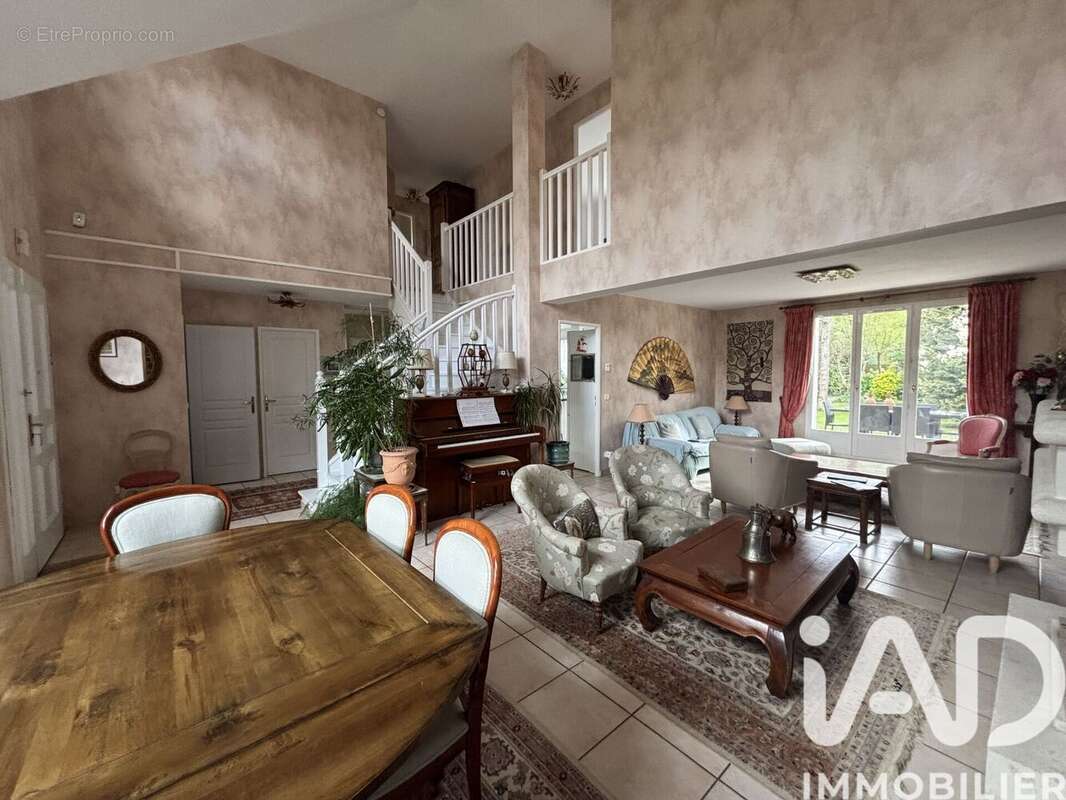 Photo 3 - Maison à LE PLESSIS-TREVISE