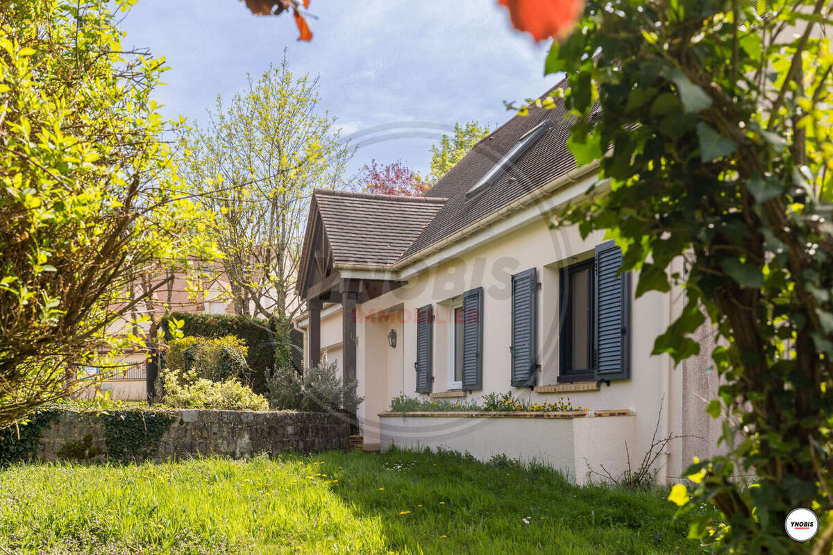 Maison à MORAINVILLIERS