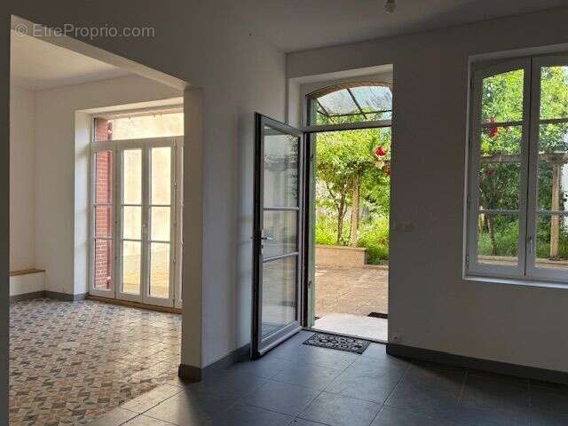 Maison 220 m² à Albi  - photo 4