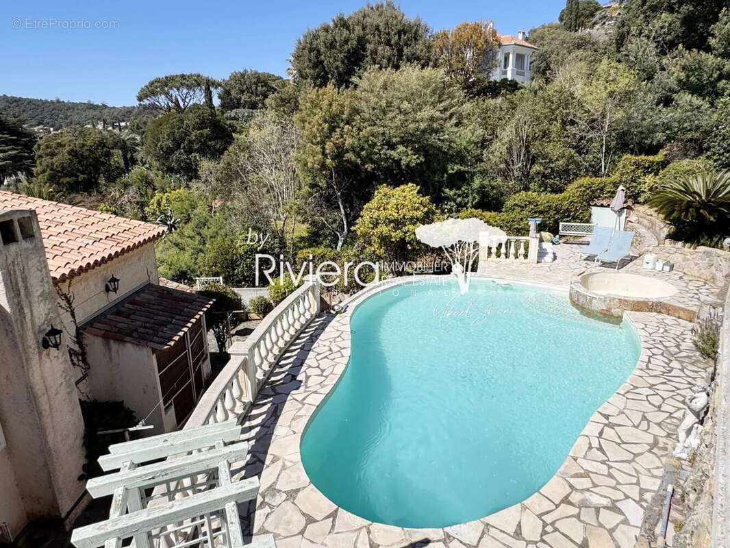 Maison à LA CROIX-VALMER