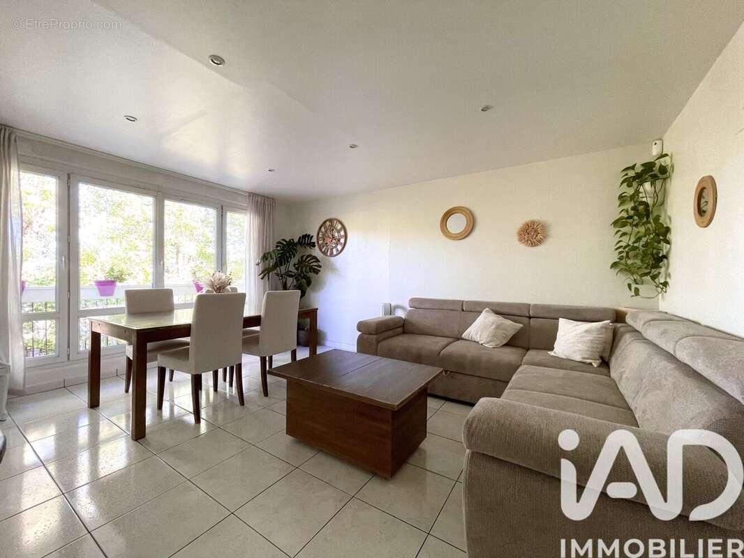 Photo 4 - Appartement à TAVERNY