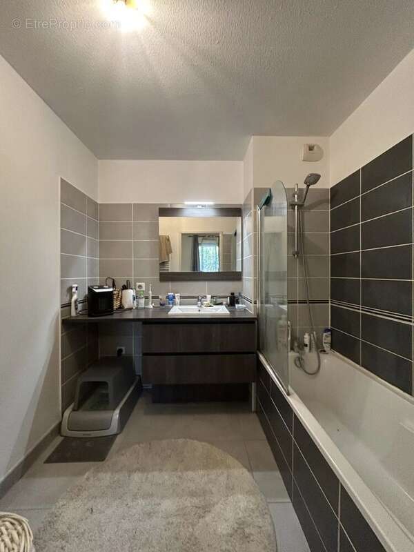 Appartement à LE CRES