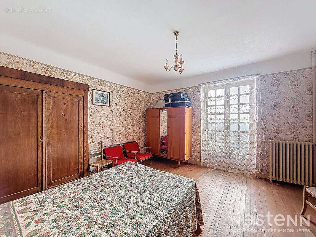 Maison à CASTELNAU-SUR-L'AUVIGNON