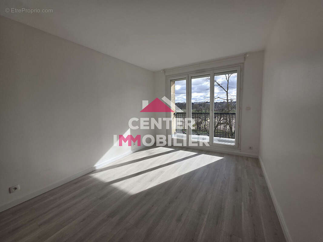 Appartement à MAISONS-LAFFITTE