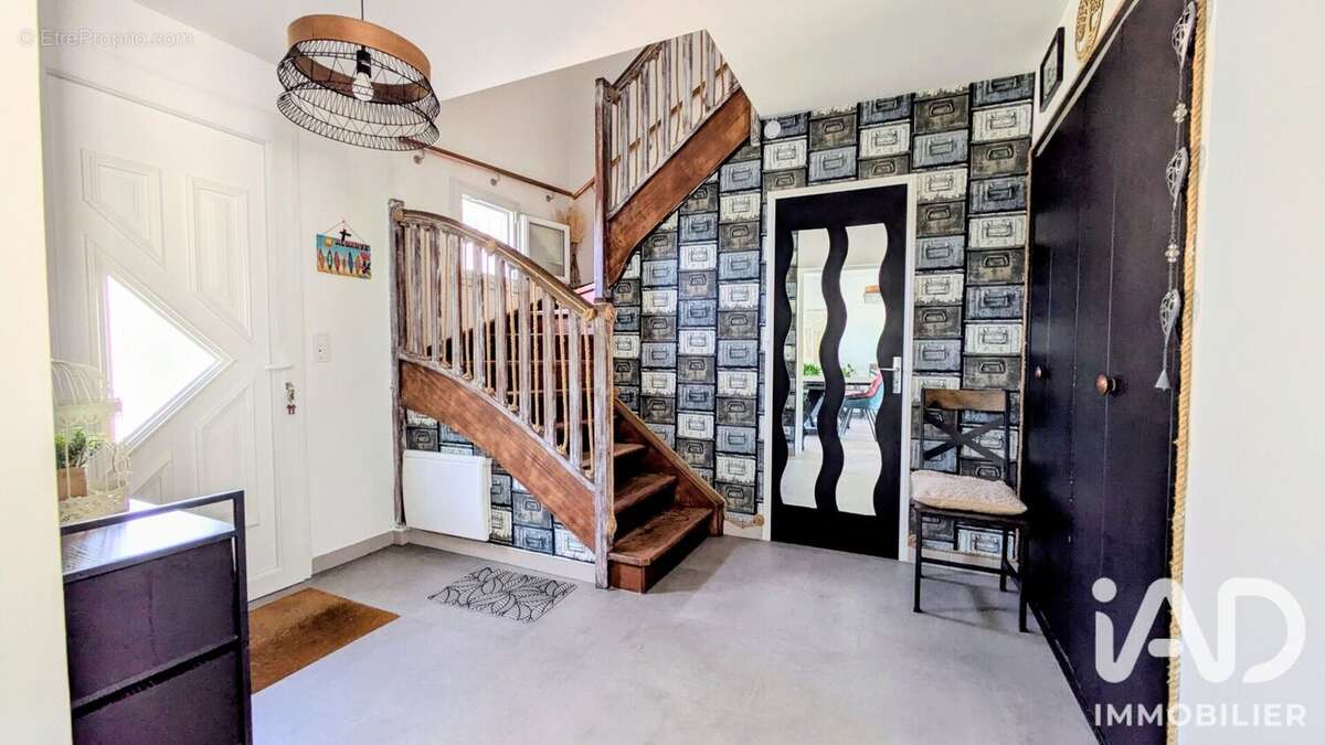 Maison 114 m² à Fromelennes  - photo 3