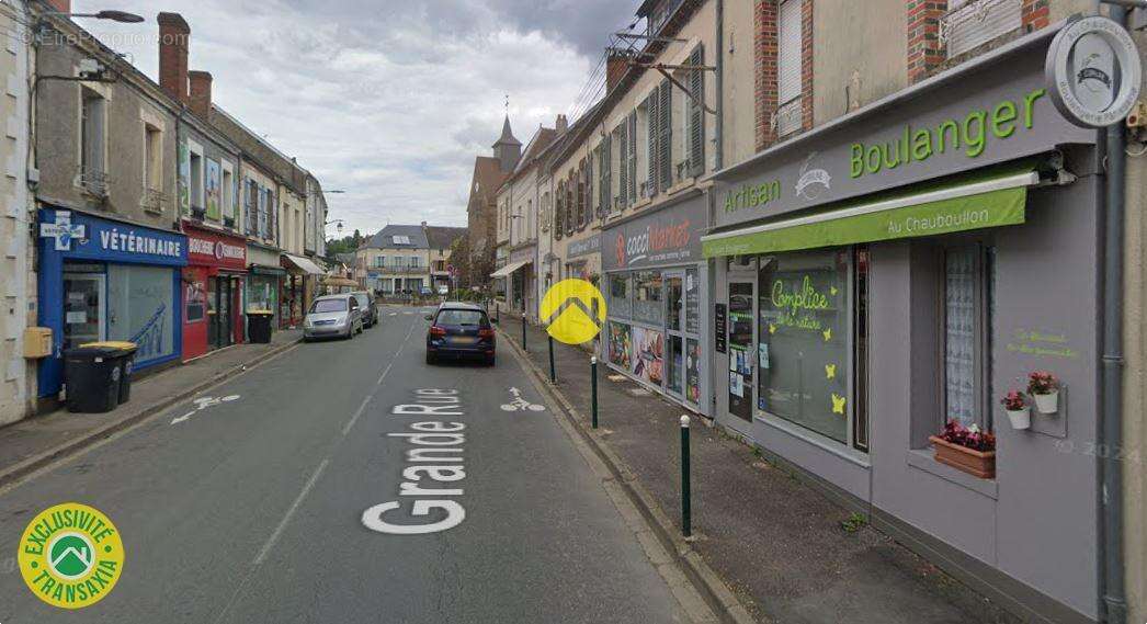 Commerce à VAILLY-SUR-SAULDRE