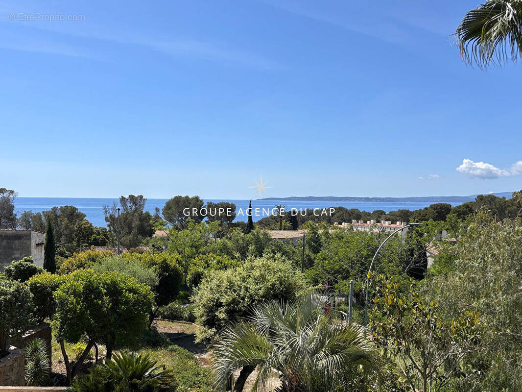 Maison à LES ISSAMBRES