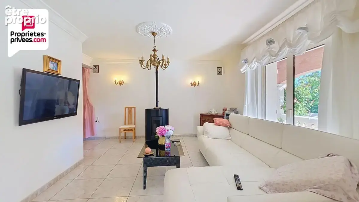Grande villa avec 2 appartements independants au calme et sur terrain de 2550 m2 - photo 7